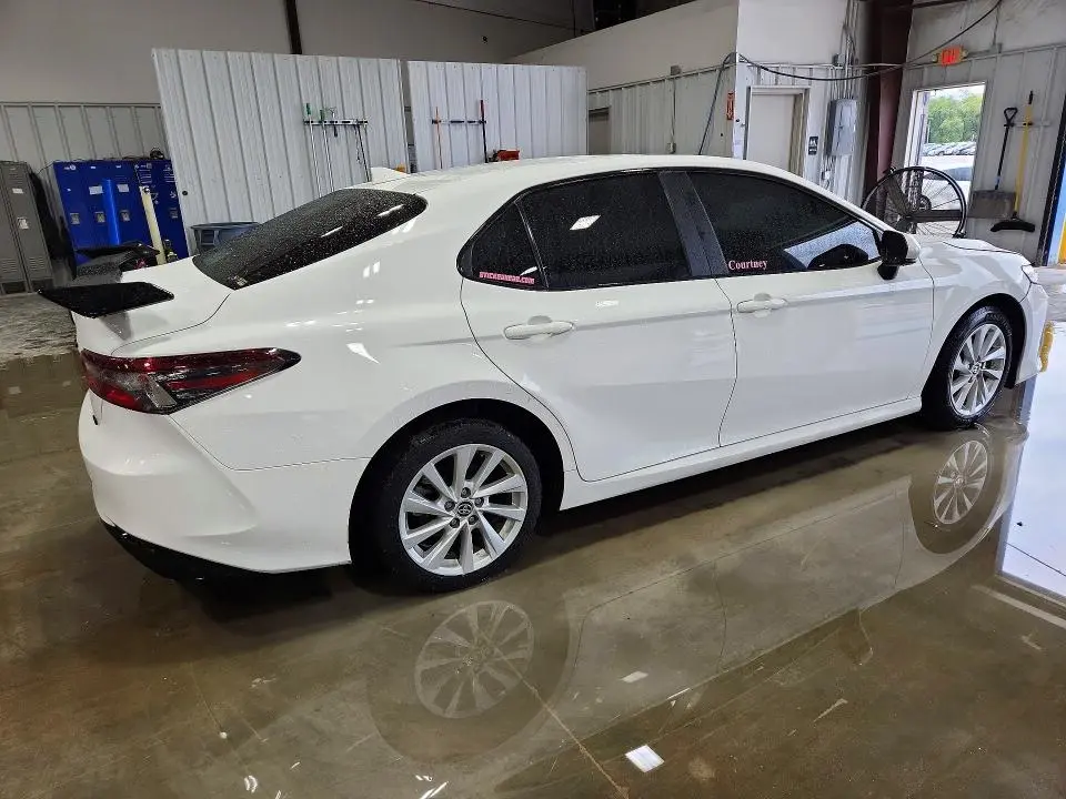 2021 TOYOTA CAMRY LE  