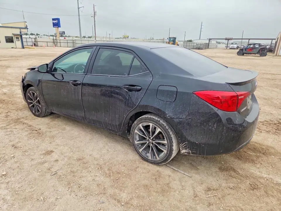 2018 TOYOTA COROLLA SE  