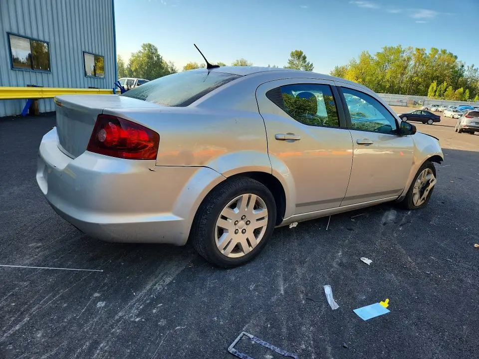 2012 DODGE AVENGER SE  