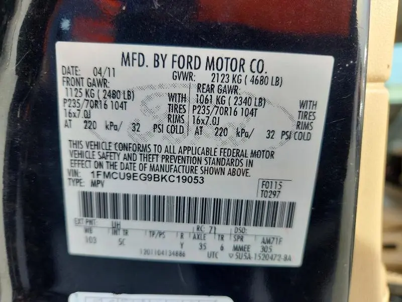 2011 FORD ESCAPE LIMITED  