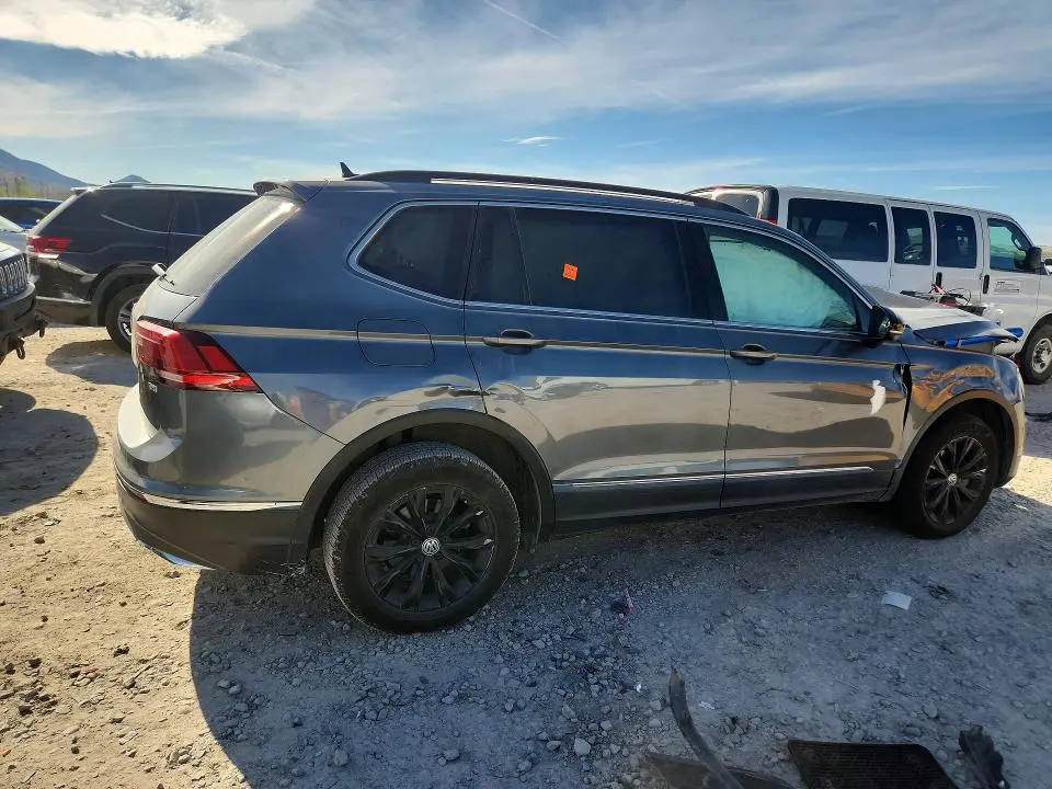 2018 VOLKSWAGEN TIGUAN SE  