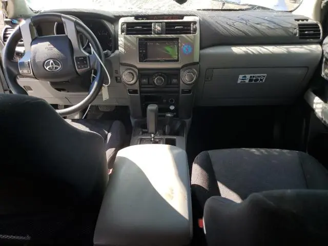 2010 TOYOTA 4RUNNER SR5  