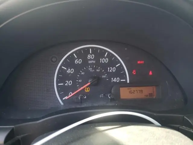 2013 NISSAN VERSA S  