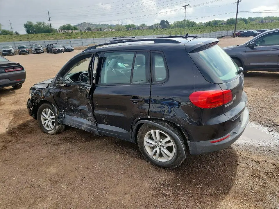2016 VOLKSWAGEN TIGUAN S  