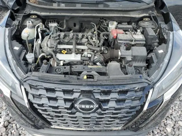 2023 NISSAN KICKS SR  