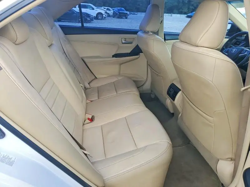 2015 TOYOTA CAMRY XLE  