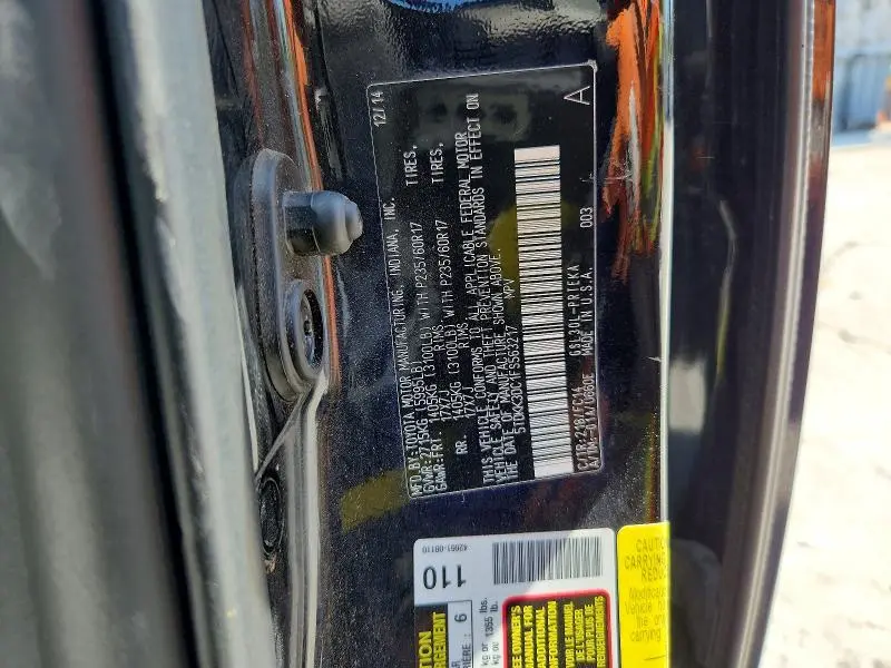 2015 TOYOTA SIENNA LE  