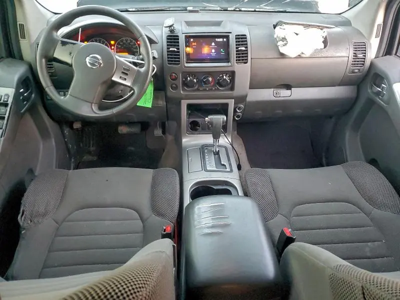 2011 NISSAN PATHFINDER S  