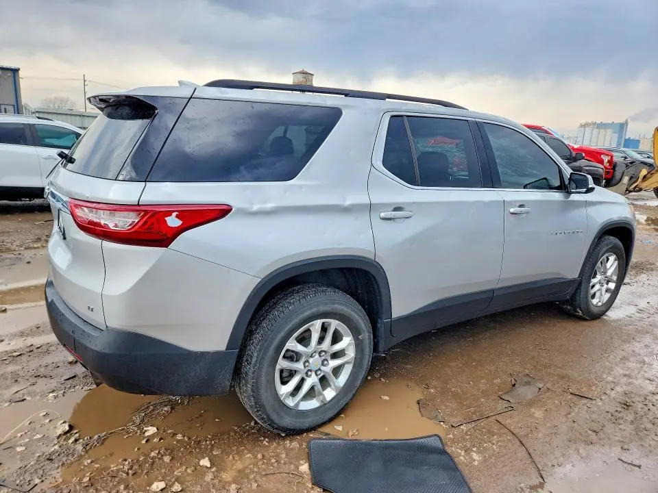 2020 CHEVROLET TRAVERSE LT  