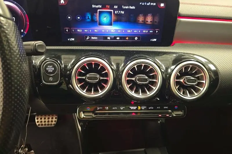 2023 MERCEDES-BENZ CLA 250  