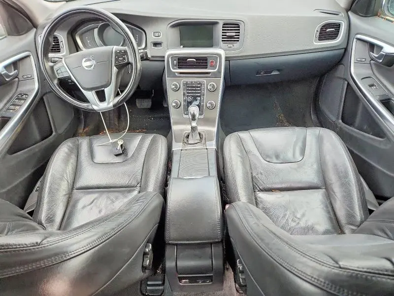 2014 VOLVO S60 T5  