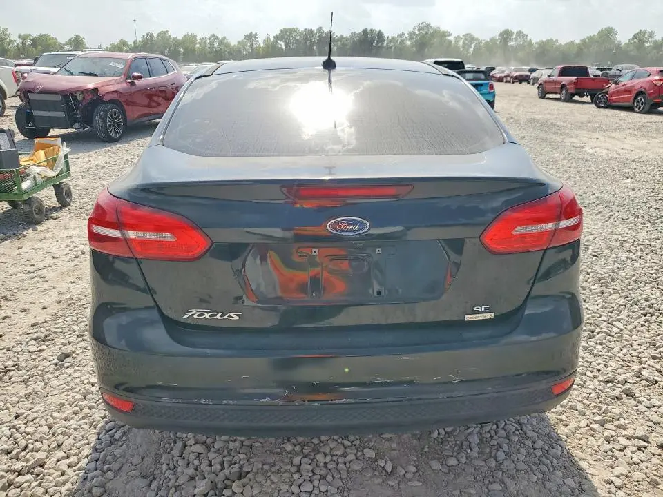 2018 FORD FOCUS SE  