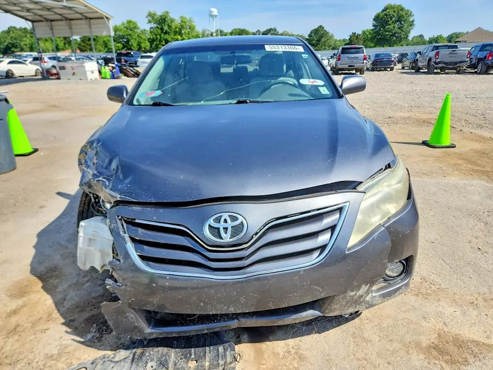 2011 TOYOTA CAMRY LE  