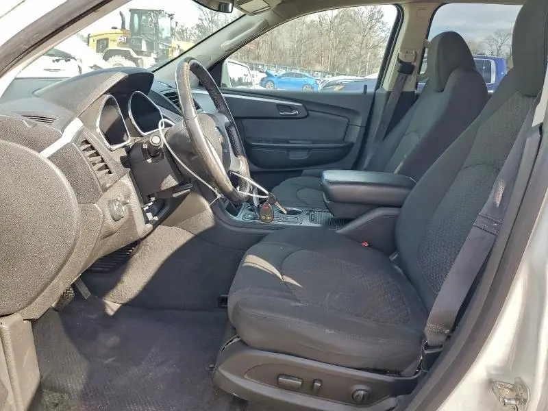 2012 CHEVROLET TRAVERSE LT  