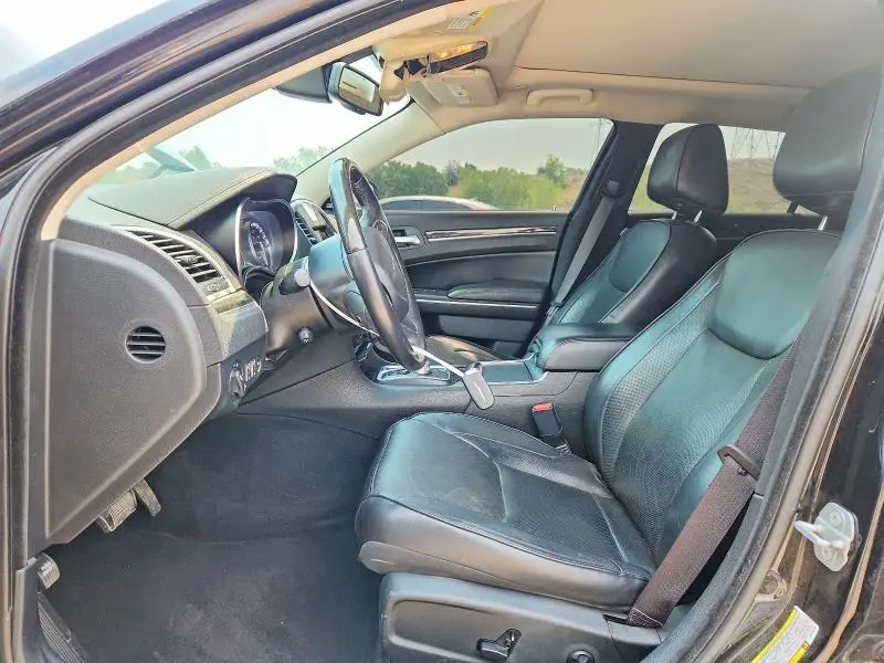 2019 CHRYSLER 300 LIMITED  