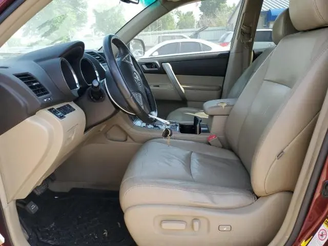 2010 TOYOTA HIGHLANDER SE  
