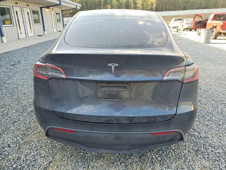 2025 TESLA MODEL Y   