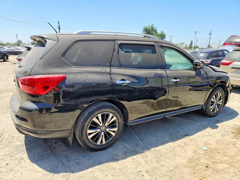 2018 NISSAN PATHFINDER S  