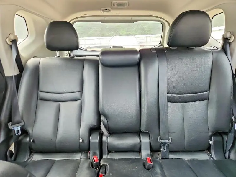 2017 NISSAN ROGUE SL  
