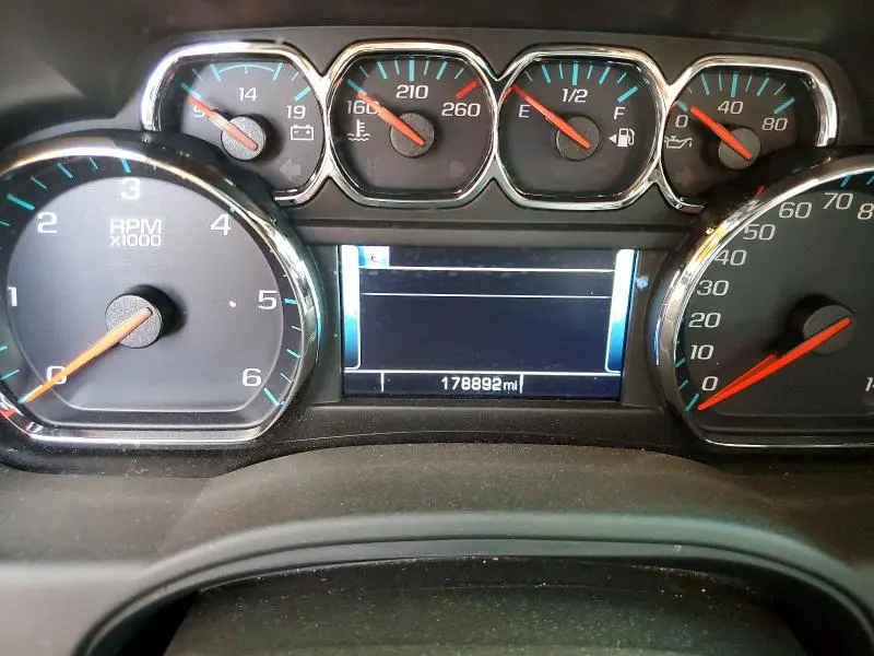 2020 CHEVROLET SUBURBAN 1   