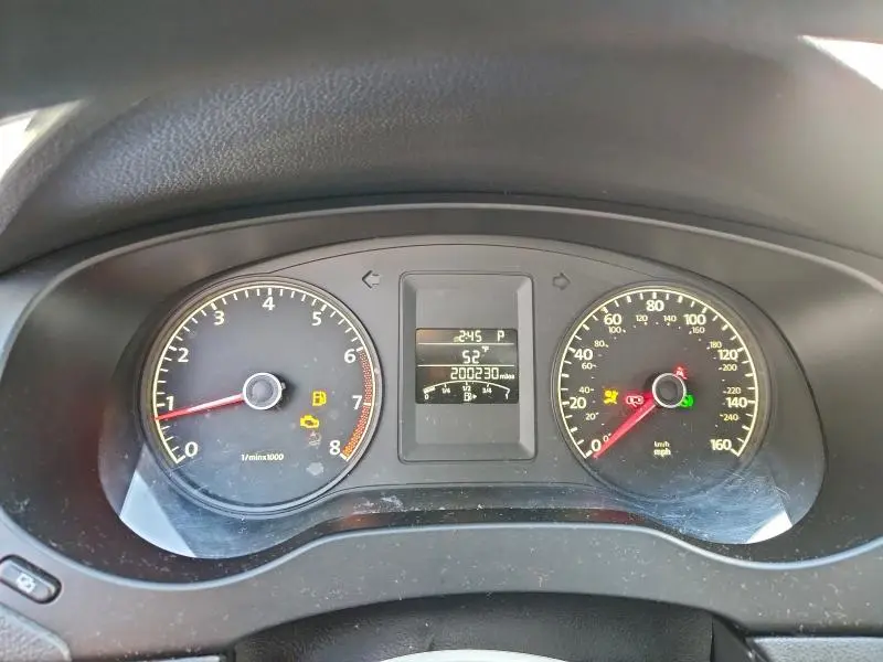 2011 VOLKSWAGEN JETTA BASE  