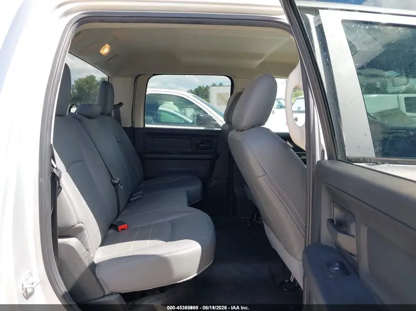 2018 RAM 1500 TRADESMAN  4X2 5'7 BOX