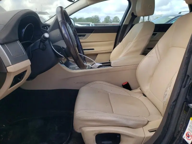 2017 JAGUAR XF PREMIUM  