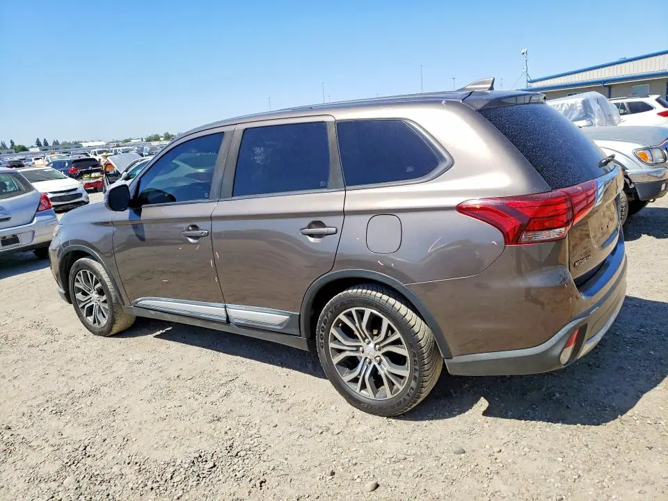 2017 MITSUBISHI OUTLANDER SE  