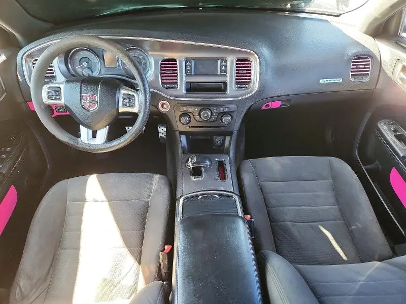 2012 DODGE CHARGER SE  