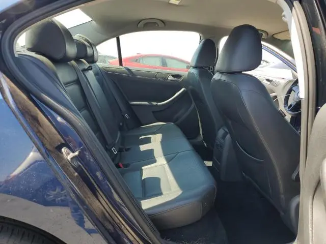 2014 VOLKSWAGEN JETTA SE  