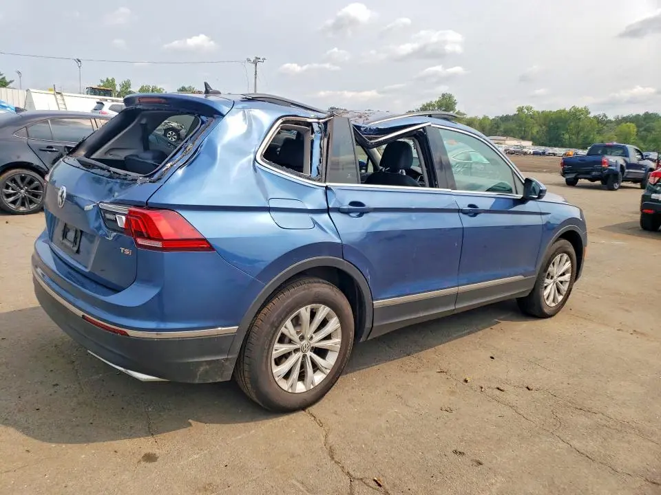 2018 VOLKSWAGEN TIGUAN SE  