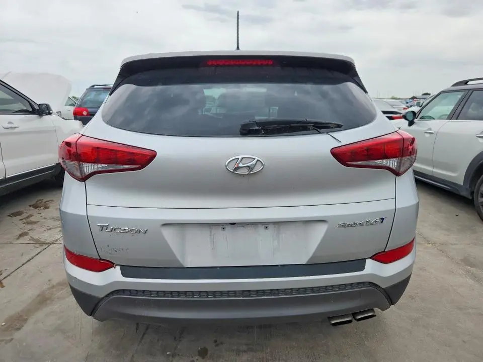 2016 HYUNDAI TUCSON SPORT  