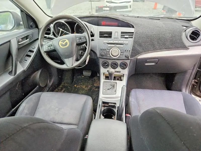 2010 MAZDA 3 I  