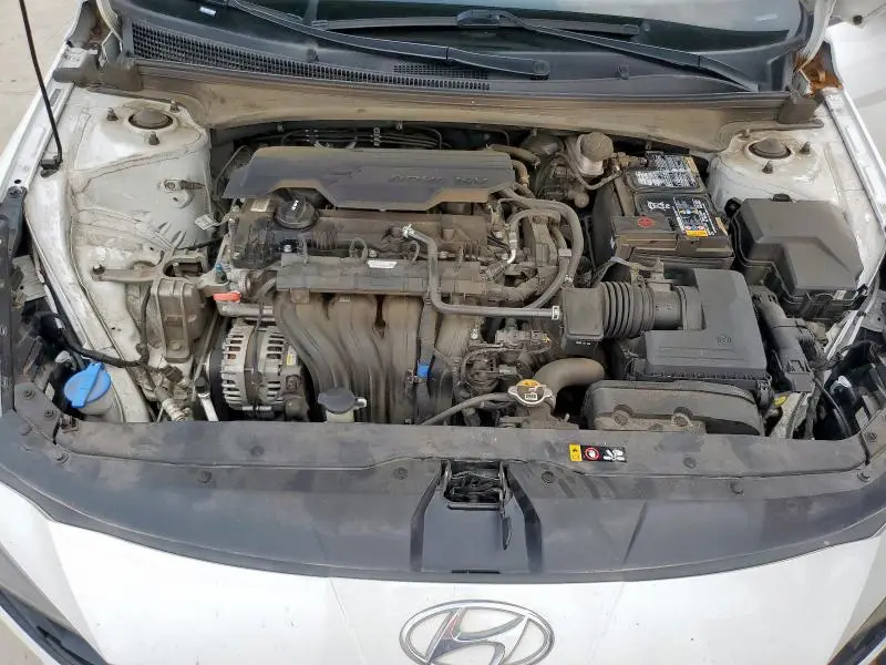 2021 HYUNDAI ELANTRA SE  