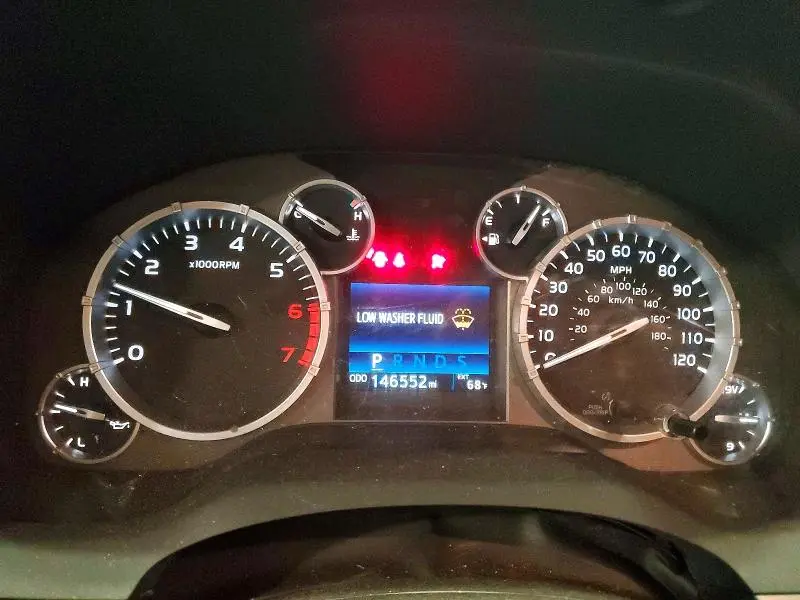 2017 TOYOTA TUNDRA SR5  