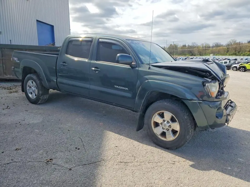 2011 TOYOTA TACOMA V6  