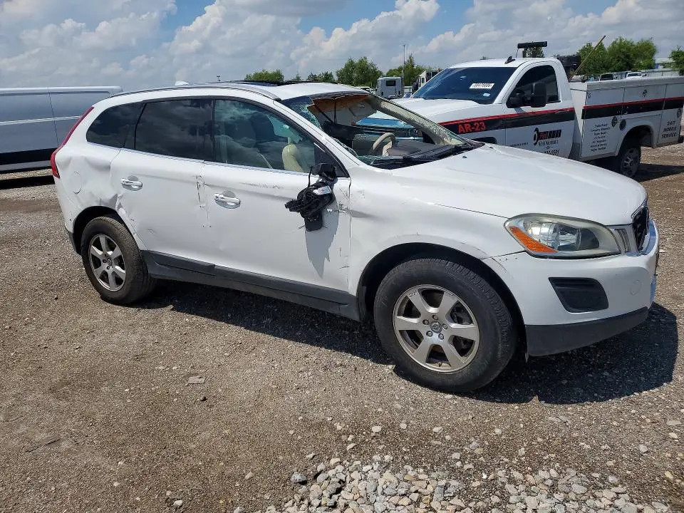 2011 VOLVO XC60 3.2  