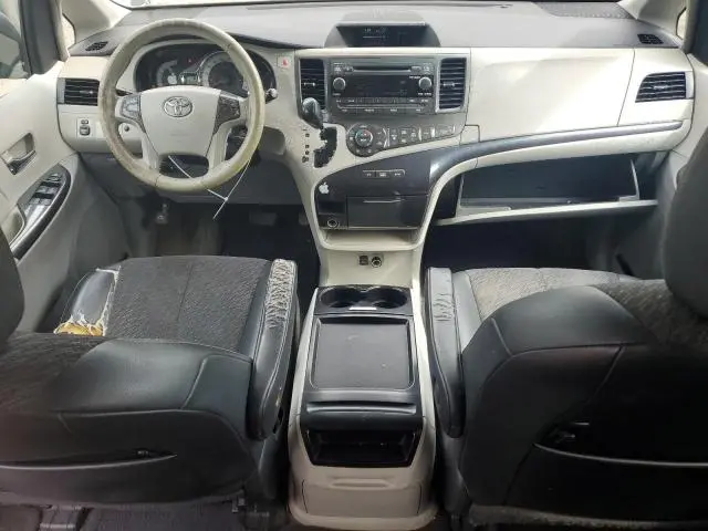 2011 TOYOTA SIENNA SPORT  