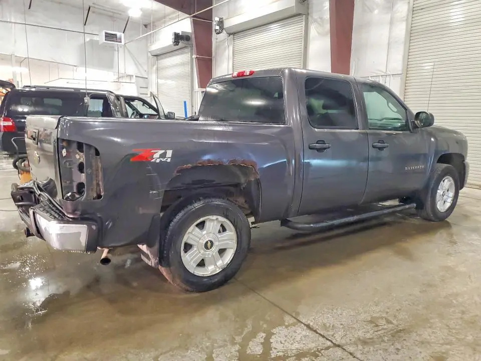 2011 CHEVROLET SILVERADO K1500 LT  