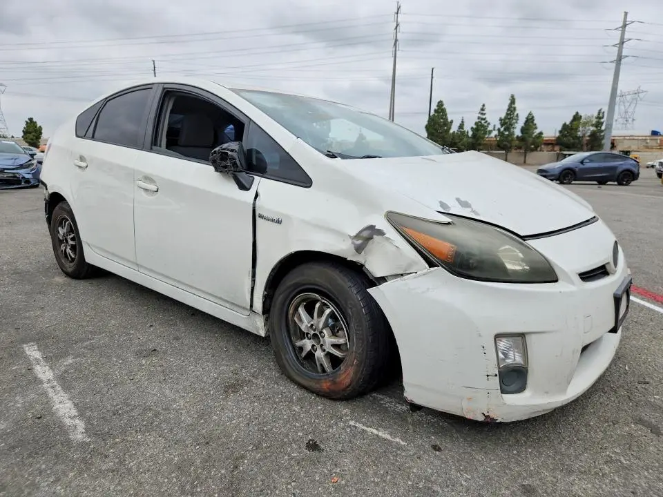2010 TOYOTA PRIUS I  