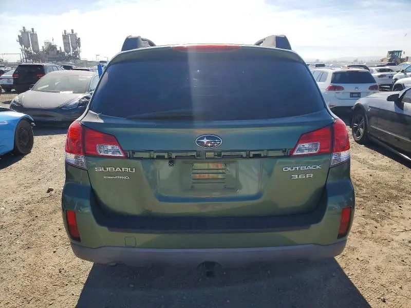 2010 SUBARU OUTBACK 3.6R  