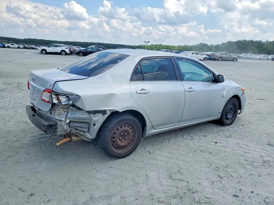 2013 TOYOTA COROLLA LE  