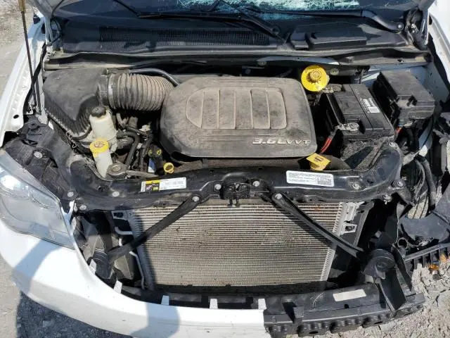 2015 DODGE GRAND CARAVAN SE  