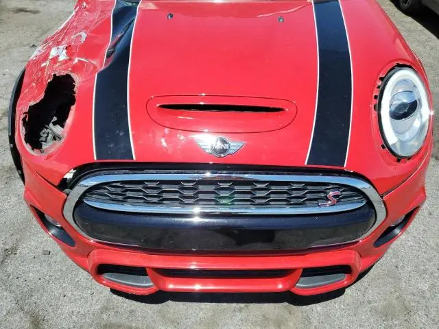 2017 MINI COOPER S