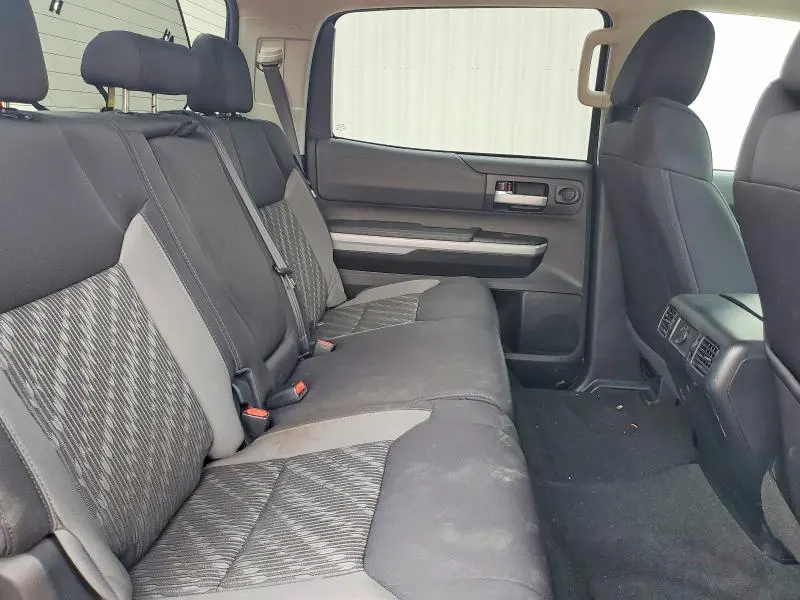 2019 TOYOTA TUNDRA CREWMAX SR5  