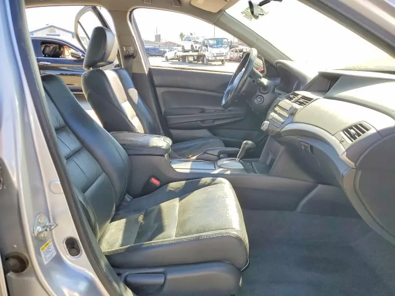 2011 HONDA ACCORD SE  