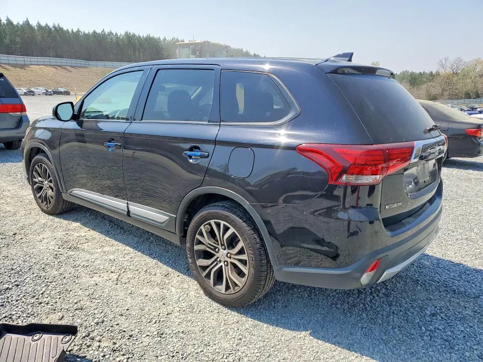 2018 MITSUBISHI OUTLANDER SE  