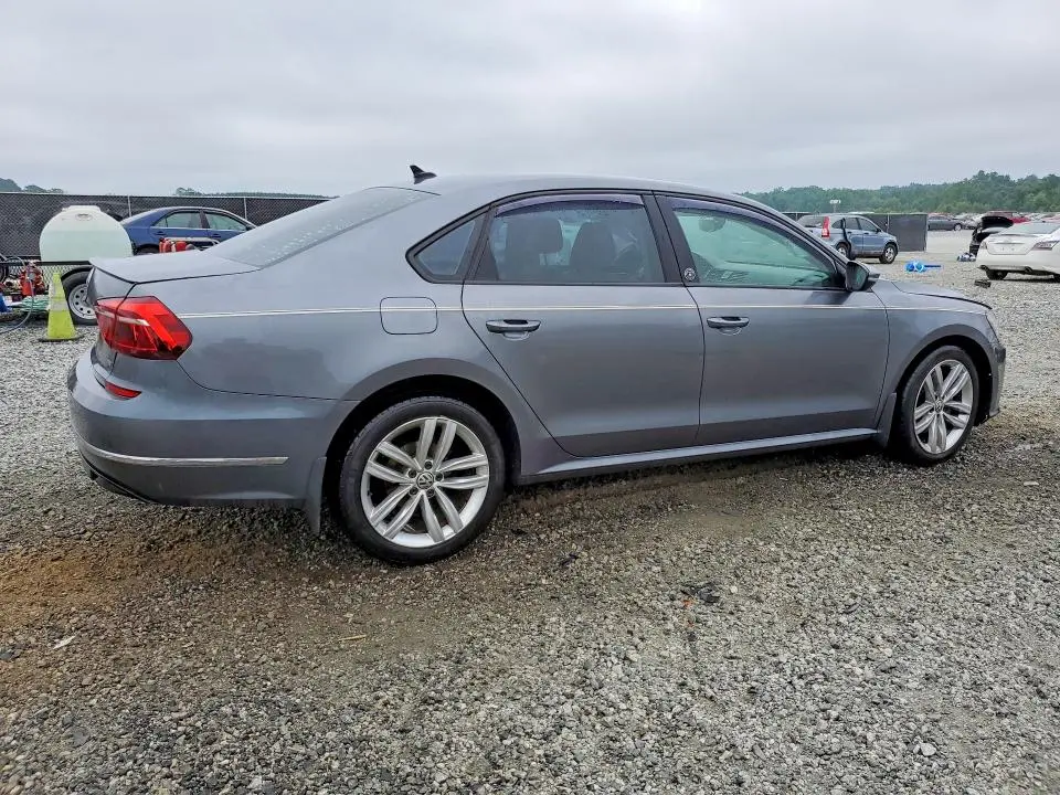 2019 VOLKSWAGEN PASSAT WOLFSBURG  