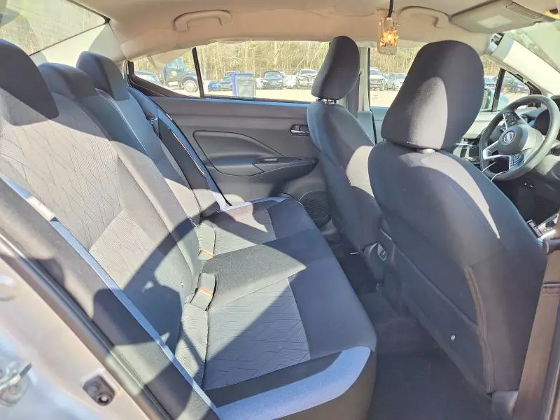 2024 NISSAN VERSA SV  