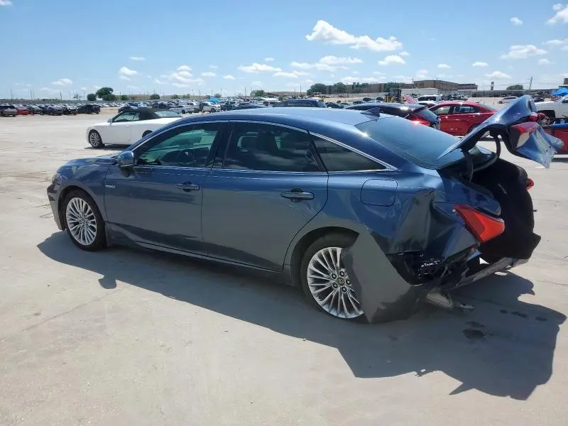 2019 TOYOTA AVALON XLE  
